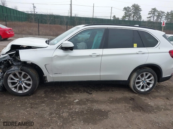 2016 BMW X5 xDrive35i with VIN 5UXKR0C57G0P24296, listed as a IAAI auction lot 41815189 with 116,084 mi miles. Bid and sale history available at carsss.com. Image 14.