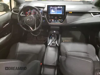 2019 Toyota Corolla Hatchback SE with VIN JTNK4RBE7K3050806, listed as a Copart auction lot 72276794 with 61,904 mi miles and Salvage Title. Bid and sale history available at carsss.com. Image 8.