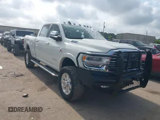 2022 Ram 2500 Laramie with VIN 3C6UR5FL3NG310109, listed as a IAAI auction lot 42169544 with 88,817 mi miles. Bid and sale history available at carsss.com. Image 1.