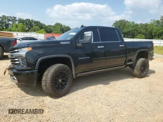 2022 Chevrolet Silverado 3500HD High Country with VIN 2GC4YVEYXN1211255, listed as a Copart auction lot 66614304 with 64,179 mi miles and Salvage Title. Bid and sale history available at carsss.com. Image 1.