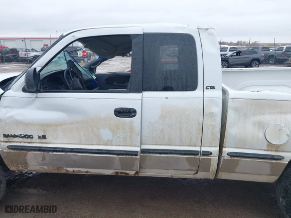 1999 Dodge Ram 1500 with VIN 1B7HF13Z3XJ651659, listed as a IAAI auction lot 41717323 with 230,729 mi miles. Bid and sale history available at carsss.com. Image 14.