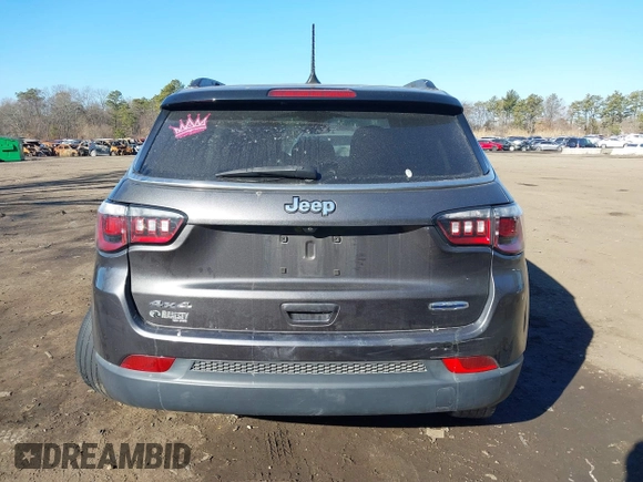 2020 Jeep Compass Latitude with VIN 3C4NJDBB9LT217059, listed as a IAAI auction lot 41645658 with 61,972 mi miles. Bid and sale history available at carsss.com. Image 16.