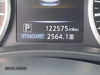 2018 Infiniti Q50 Luxe z VIN JN1EV7AR3JM445195, wystawiony jako IAAI lot #42228587 z przebiegiem 122 575 mil mil oraz . Historia ofert i sprzedaży dostępna na DreamBid. Obrazek 15.