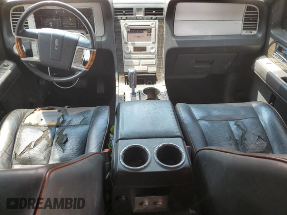 2008 Lincoln Navigator with VIN 5LMFL28548LJ07424, listed as a Copart auction lot 44465895 with 127,159 mi miles and Clean title. Bid and sale history available at DreamBid. Image 8.