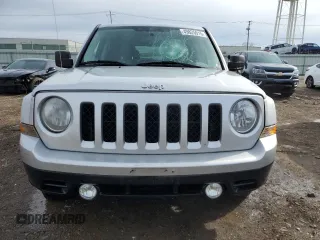 2012 Jeep Patriot Sport with VIN 1C4NJPBBXCD511285, listed as a Copart auction lot 49825915 with 197,269 mi miles and Salvage Title. Bid and sale history available at DreamBid. Image 5.