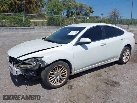 2011 Mazda Mazda6 i Sport with VIN 1YVHZ8BH0B5M14003, listed as a IAAI auction lot 41850943 with 177,325 mi miles. Bid and sale history available at carsss.com. Image 17.