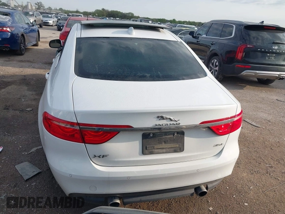 2017 Jaguar XF 35t Prestige with VIN SAJBE4BV8HCY31963, listed as a IAAI auction lot 41910705 with 1 mi miles. Bid and sale history available at carsss.com. Image 16.