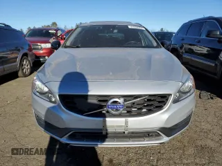 2015 Volvo V60 Cross Country T5 with VIN YV4612HK6F1001548, listed as a Copart auction lot 41398435 with 65,524 mi miles and Salvage Title. Bid and sale history available at carsss.com. Image 5.