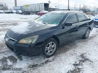 2007 Honda Accord Sdn EX-L with VIN 1HGCM56857A041130, listed as a IAAI auction lot 41393587 with 196,220 mi miles. Bid and sale history available at carsss.com. Image 17.