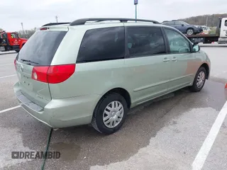 2007 Toyota Sienna CE with VIN 5TDZK23C27S063188, listed as a IAAI auction lot 41947069 with 186,542 mi miles. Bid and sale history available at carsss.com. Image 4.