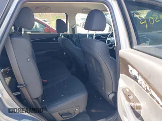 2020 Kia Sorento LX with VIN 5XYPGDA38LG638330, listed as a IAAI auction lot 41740259 with 84,995 mi miles. Bid and sale history available at carsss.com. Image 8.