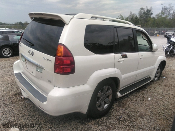 2007 Lexus GX 470 with VIN JTJBT20X470134624, listed as a IAAI auction lot 36061408 with 331,100 mi miles. Bid and sale history available at carsss.com. Image 4.