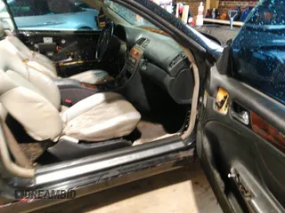 2000 Mercedes-Benz CLK 320/430 z VIN WDBLK65G5YT031236, wystawiony jako IAAI lot #41972975 z przebiegiem 144 665 mil mil oraz . Historia ofert i sprzedaży dostępna na DreamBid. Obrazek 5.