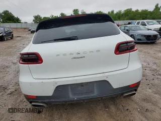 2017 Porsche Macan z VIN WP1AA2A52HLB00908, wystawiony jako Copart lot #55108025 z przebiegiem Nie podano mil oraz Szkoda całkowita • Salvage title. Historia ofert i sprzedaży dostępna na DreamBid. Obrazek 6.