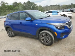 2021 Kia Seltos LX z VIN KNDEPCAA0M7045754, wystawiony jako Copart lot #53115485 z przebiegiem 31 741 mil mil oraz Szkoda całkowita • Salvage title. Historia ofert i sprzedaży dostępna na DreamBid. Obrazek 4.