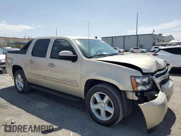 2007 Chevrolet Avalanche LTZ z VIN 3GNEC12037G218415, wystawiony jako Copart lot #61975825 z przebiegiem 86 519 mil mil oraz Szkoda całkowita • Salvage title. Historia ofert i sprzedaży dostępna na DreamBid. Obrazek 4.