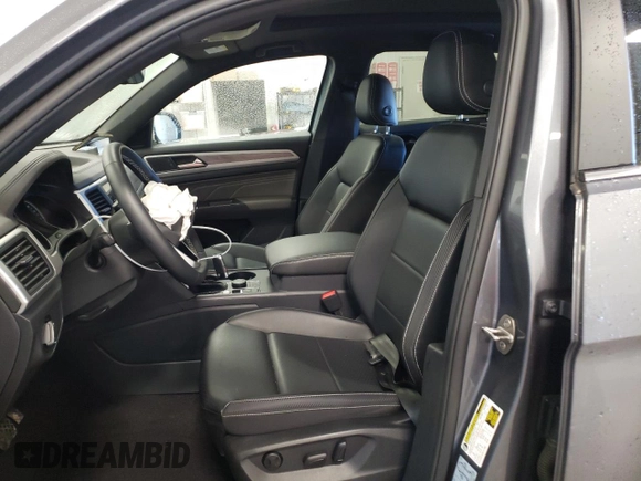 2021 Volkswagen Atlas SE with VIN 1V2KC2CAXMC219681, listed as a Copart auction lot 37899103 with 18,919 mi miles and Salvage title. Bid and sale history available at DreamBid. Image 7.