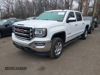 2018 GMC Sierra 1500 SLT z VIN 3GTU2NEC1JG402263, wystawiony jako IAAI lot #41786328 z przebiegiem 100 097 mil mil oraz . Historia ofert i sprzedaży dostępna na DreamBid. Obrazek 17.