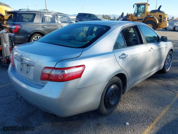 2008 Toyota Camry LE with VIN 4T4BE46K38R039777, listed as a IAAI auction lot 41287220 with 192,598 mi miles. Bid and sale history available at carsss.com. Image 4.