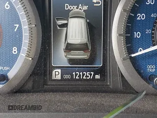 2015 Toyota Sienna XLE with VIN 5TDYK3DC7FS659864, listed as a IAAI auction lot 41958112 with 121,257 mi miles and . Bid and sale history available at DreamBid. Image 15.