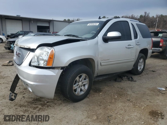 2012 GMC Yukon SLT with VIN 1GKS1CE08CR203822, listed as a Copart auction lot 82955253 with 122,508 mi miles and Salvage Title. Bid and sale history available at carsss.com. Image 1.