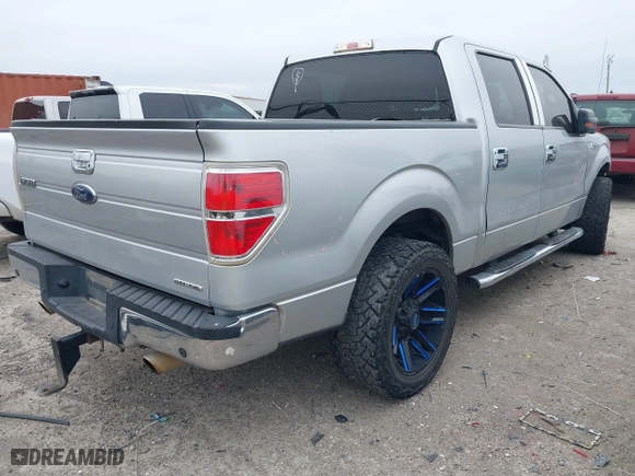 2013 Ford F-150 XL with VIN 1FTEW1CM9DFA20565, listed as a IAAI auction lot 41628818 with 243,884 mi miles. Bid and sale history available at carsss.com. Image 4.