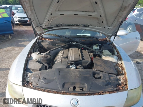 2003 BMW Z4 3.0i z VIN 4USBT53443LU04380, wystawiony jako IAAI lot #42422703 z przebiegiem 28 594 mil mil oraz . Historia ofert i sprzedaży dostępna na DreamBid. Obrazek 10.