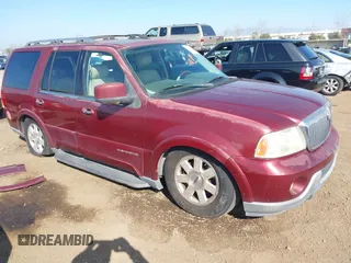 2004 Lincoln Navigator Luxury with VIN 5LMFU27R94LJ20455, listed as a IAAI auction lot 41643351 with 1 mi miles. Bid and sale history available at carsss.com. Image 1.