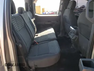 2021 Ford F-150 XL z VIN 1FTEW1EP0MFC50549, wystawiony jako Copart lot #60127565 z przebiegiem 92 078 mil mil oraz Szkoda całkowita • Salvage title. Historia ofert i sprzedaży dostępna na DreamBid. Obrazek 10.