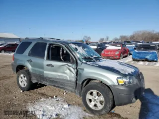 2005 Ford Escape XLT with VIN 1FMCU031X5KA29048, listed as a Copart auction lot 46323555 with 0 mi miles and Salvage Title. Bid and sale history available at carsss.com. Image 4.