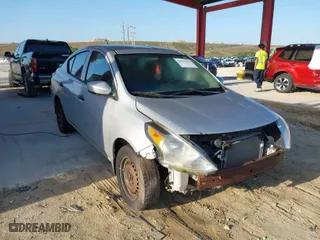 2016 Nissan Versa S with VIN 3N1CN7AP7GL834883, listed as a IAAI auction lot 41997804 with 110,754 mi miles. Bid and sale history available at carsss.com. Image 1.