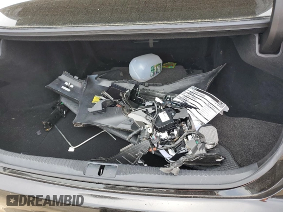 2014 Lexus GS 350 z VIN JTHCE1BLXE5026190, wystawiony jako Copart lot #58051645 z przebiegiem 104 673 mil mil oraz Szkoda całkowita • Salvage title. Historia ofert i sprzedaży dostępna na DreamBid. Obrazek 12.