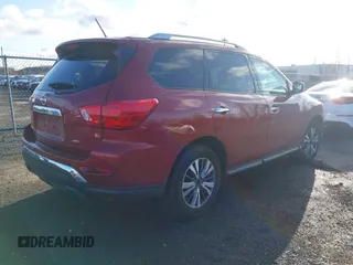 2017 Nissan Pathfinder SL with VIN 5N1DR2MM1HC695630, listed as a IAAI auction lot 41853343 with 91,791 mi miles. Bid and sale history available at carsss.com. Image 4.