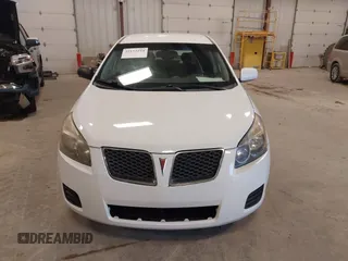 2009 Pontiac Vibe 1SB z VIN 5Y2SP67039Z434371, wystawiony jako IAAI lot #42155194 z przebiegiem 155 756 mil mil oraz . Historia ofert i sprzedaży dostępna na DreamBid. Obrazek 6.