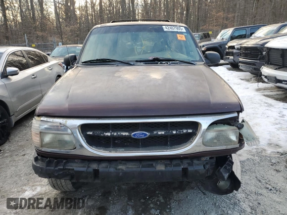 1999 Ford Explorer XLT с VIN 1FMDU35P0XZB48003, выставлен на аукционе Copart как лот 42407905 с пробегом 183 525 миль миль и Списание • Salvage title. История ставок и продаж доступна на DreamBid. Изображение 5.