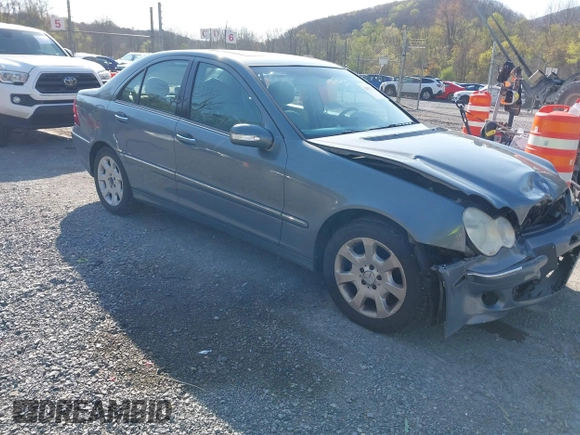 2006 Mercedes-Benz C 280 Luxury with VIN WDBRF54H26F795849, listed as a IAAI auction lot 42032144 with 231,286 mi miles and . Bid and sale history available at DreamBid. Image 1.