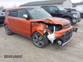2018 Kia Soul ! with VIN KNDJX3AA6J7571851, listed as a IAAI auction lot 41573832 with 39,114 mi miles. Bid and sale history available at carsss.com. Image 1.