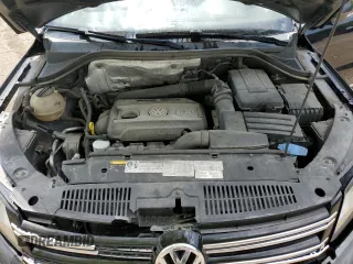 2016 Volkswagen Tiguan SE z VIN WVGBV7AX7GW516082, wystawiony jako Copart lot #59110585 z przebiegiem 65 912 mil mil oraz Czysty tytuł • Clean title. Historia ofert i sprzedaży dostępna na DreamBid. Obrazek 12.