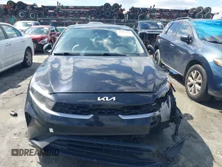 2022 Kia Forte LXS z VIN 3KPF24AD8NE419189, wystawiony jako IAAI lot #41983931 z przebiegiem 120 000 mil mil oraz . Historia ofert i sprzedaży dostępna na DreamBid. Obrazek 12.