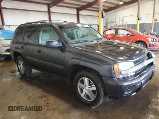 2005 Chevrolet TrailBlazer LT with VIN 1GNDT13S952178469, listed as a Copart auction lot 55058125 with 141,295 mi miles and Salvage Title. Bid and sale history available at DreamBid. Image 4.