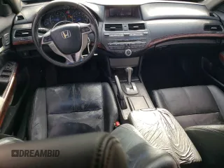 2010 Honda Crosstour EX-L z VIN 5J6TF1H52AL004515, wystawiony jako Copart lot #49208645 z przebiegiem 215 512 mil mil oraz Tytuł czysty. Historia ofert i sprzedaży dostępna na DreamBid. Obrazek 8.