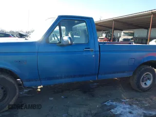 1993 Ford F-150 with VIN 2FTDF15YXPCB40600, listed as a IAAI auction lot 41405749 with 1 mi miles. Bid and sale history available at carsss.com. Image 13.