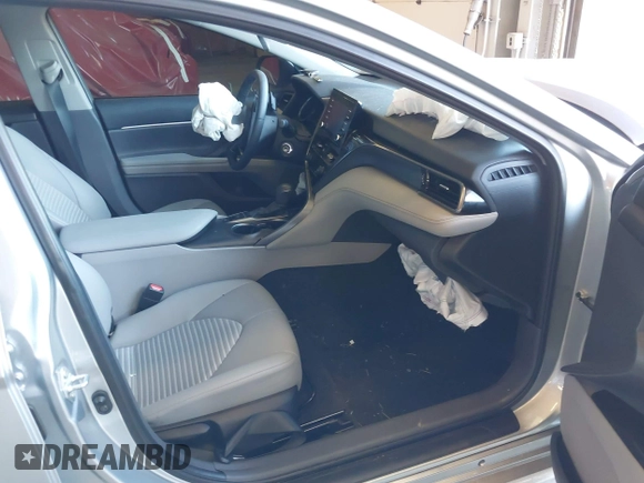 2023 Toyota Camry SE z VIN 4T1G11BK4PU093457, wystawiony jako IAAI lot #42061933 z przebiegiem 21 275 mil mil oraz . Historia ofert i sprzedaży dostępna na DreamBid. Obrazek 5.