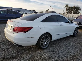 2014 Mercedes-Benz E-Class E 350 with VIN WDDKJ8JBXEF264163, listed as a Copart auction lot 45166355 with 72,992 mi miles and Salvage Title. Bid and sale history available at carsss.com. Image 3.