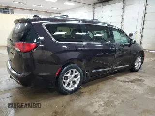 2017 Chrysler Pacifica Touring L Plus with VIN 2C4RC1EG6HR559922, listed as a Copart auction lot 53057505 with 131,322 mi miles and Clean Title. Bid and sale history available at DreamBid. Image 3.