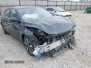 2020 Nissan Altima SV z VIN 1N4BL4DV6LC210396, wystawiony jako IAAI lot #41829883 z przebiegiem 63 274 mil mil oraz . Historia ofert i sprzedaży dostępna na DreamBid. Obrazek 6.