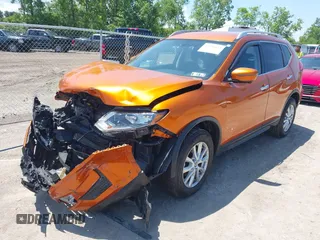 2017 Nissan Rogue S z VIN JN8AT2MVXHW021187, wystawiony jako IAAI lot #42645423 z przebiegiem 78 128 mil mil oraz . Historia ofert i sprzedaży dostępna na DreamBid. Obrazek 17.