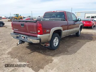 2003 Chevrolet Silverado 1500 LS with VIN 2GCEK19T631385785, listed as a IAAI auction lot 41813987 with 215,131 mi miles. Bid and sale history available at carsss.com. Image 4.
