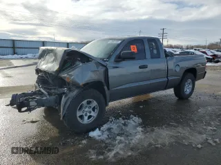 2005 Dodge Dakota SLT с VIN 1D7HW42N25S177345, выставлен на аукционе Copart как лот 43988185 с пробегом 129 366 миль миль и Списание • Salvage title. История ставок и продаж доступна на DreamBid. Изображение 1.