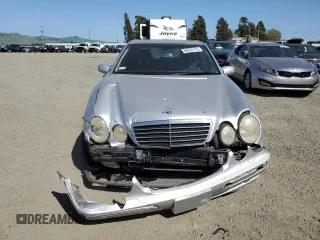 2000 Mercedes-Benz E-Class with VIN WDBJF65J4YB159268, listed as a Copart auction lot 50923115 with 127,650 mi miles and Salvage Title. Bid and sale history available at carsss.com. Image 5.